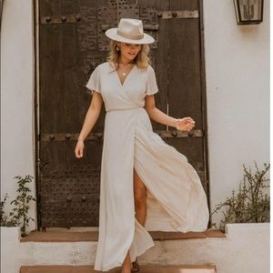 Maxi dress. Perfect for summer/engagement pictures